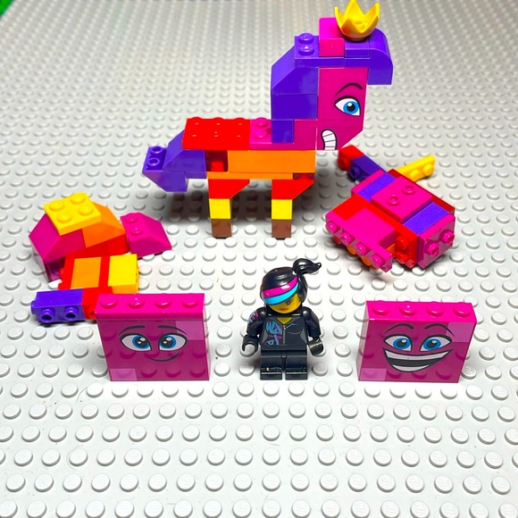 Lego Queen Watevra Wa’Nabi - Picture 1 of 7